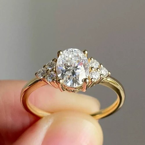 5ctw oval cut real - 2.5ctw,